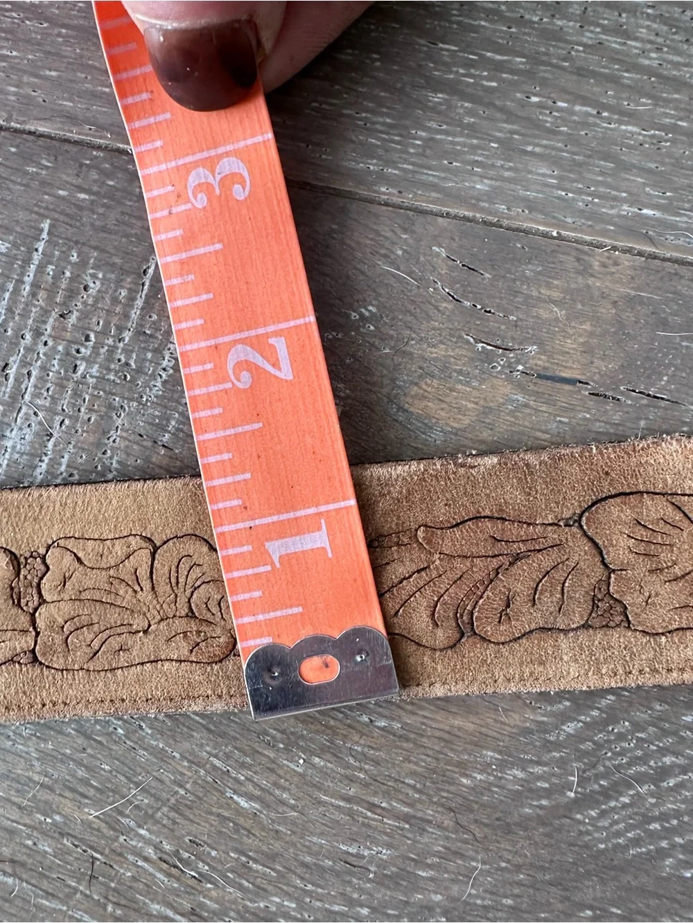 VINTAGE TOOLED LEATHER BELT SNAP STRAP